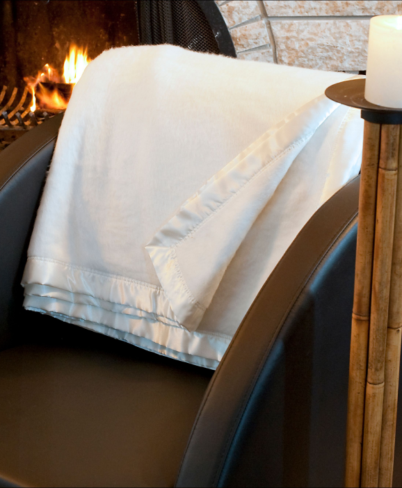 Luxeport 100% silk blankets for warmth