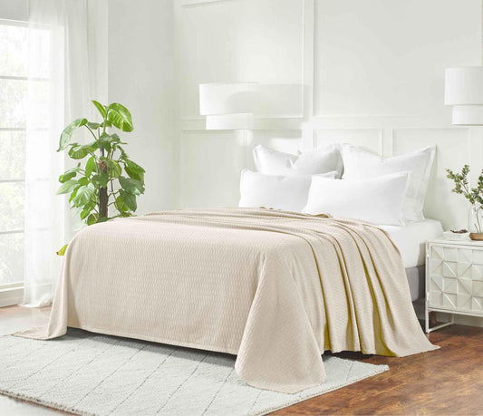 Why an Organic Cotton Blanket Canada Is the Safest Choice for Your Family