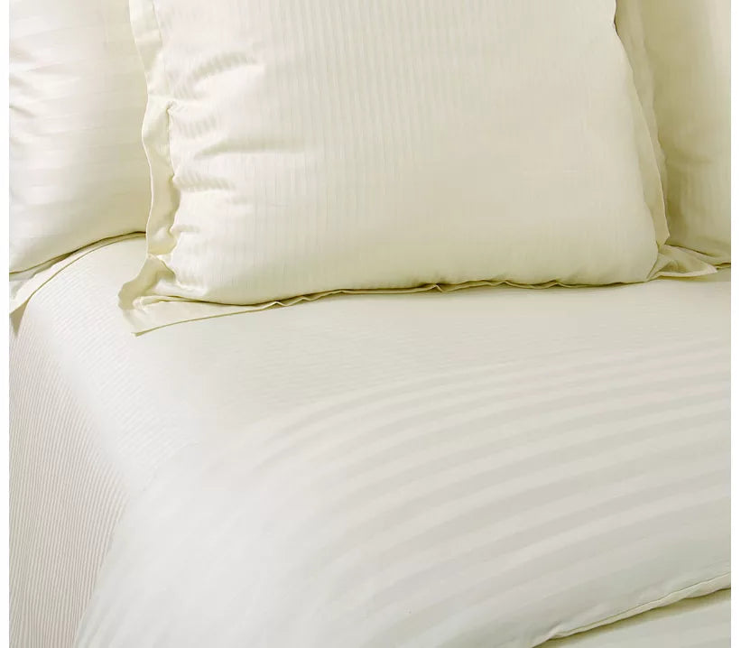 Best Bedding for Sensitive Skin: Silk, Bamboo, or Organic Cotton?