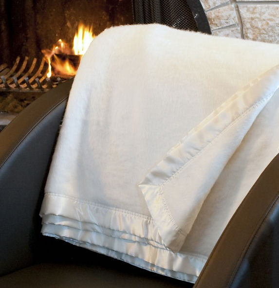 NATURAL Bamboo Fleece Blanket Ivory | Luxeport